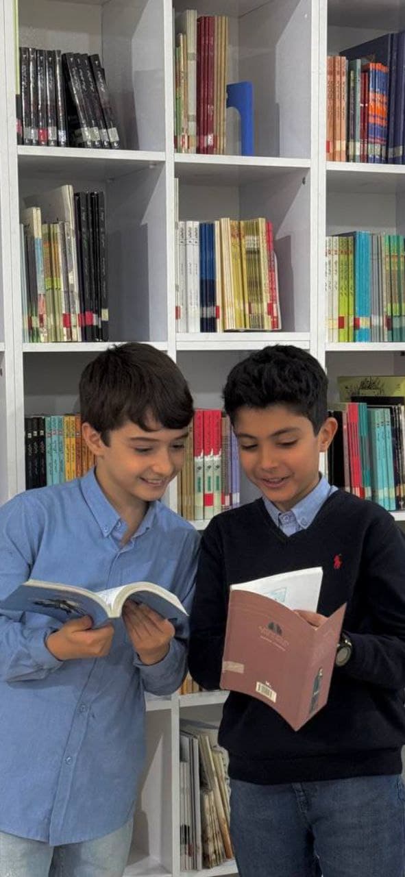مشق دوستی و شادی